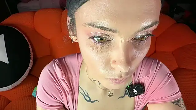 Živý XXX chat GennaJames