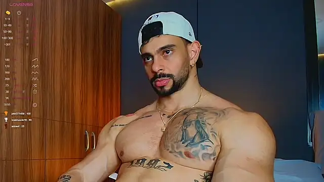 XXX chat uživo modela massimo_visconti
