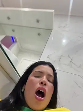 Rafaellaz live XXX chat