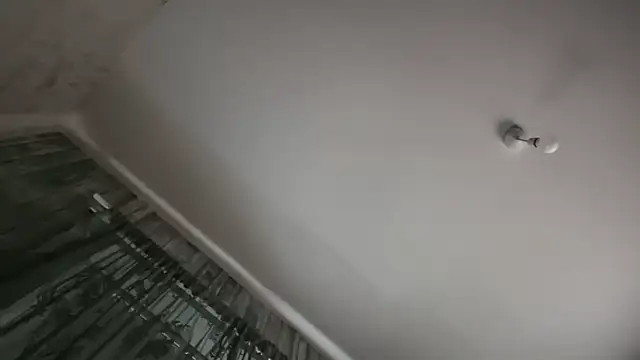 Chat +18 de SEXY-ZENA ao vivo