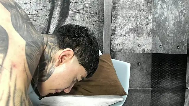 Gury_tattoo 라이브 XXX 채팅
