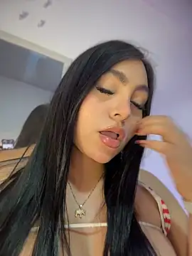 Sarahballiston_ élő XXX-chatje