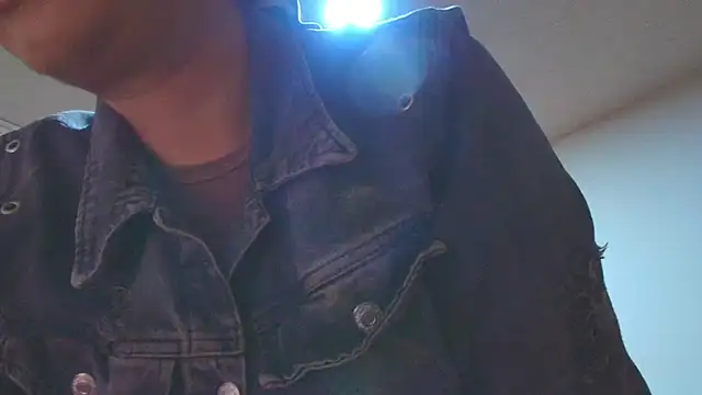 Chat +18 de sayumi_dirty ao vivo
