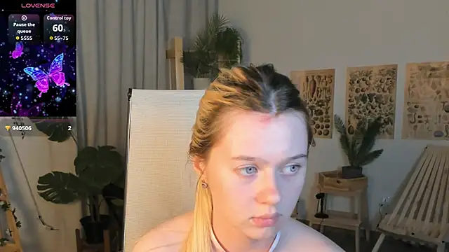 CelestineMauriac's Live XXX Chat