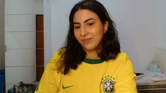 Chat +18 de ApenasLys ao vivo
