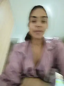 Ivanna2's Live XXX Chat