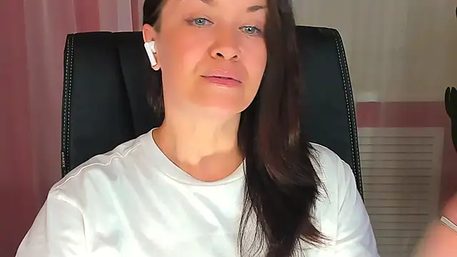 AnaMills Live XXX-Chat