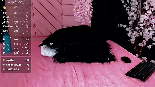 Živý XXX chat Lunyhose