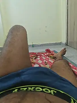 Romantic_boy143 Adlı Modelin Canlı XXX Sohbeti