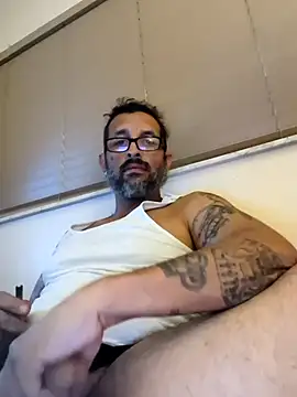 Tattoos77's Live XXX Chat
