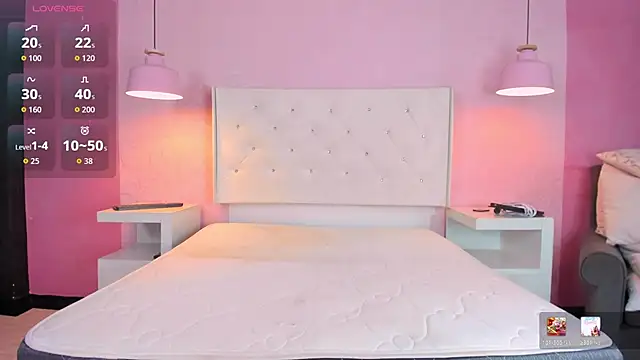 SheylaWalker live XXX chat