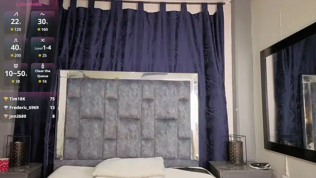 LeoMonnroe's Live XXX Chat