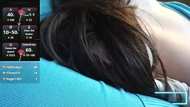 Онлайн чат XXX Cora_Maro