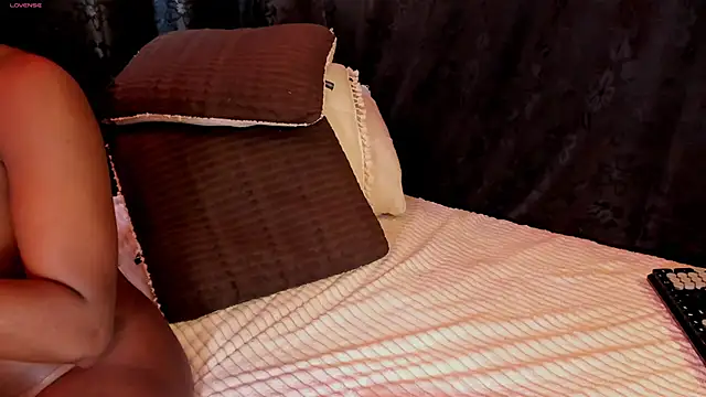 MiaKnox's Live XXX Chat