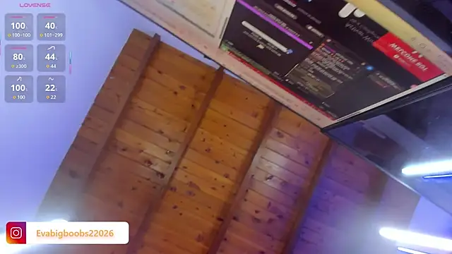 EvaBigBoobs' Live XXX Chat