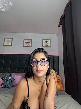 Czat XXX na żywo – lovely_violet13