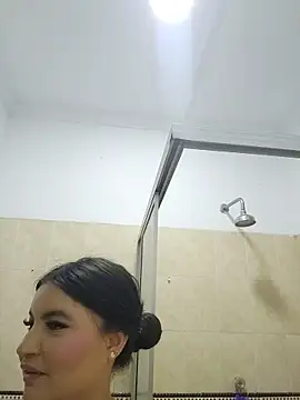 Pretty_Julieta Chat XXX in diretta
