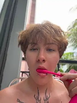 IceMur's Live XXX Chat