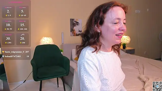 Kira_Adler élő XXX-chatje