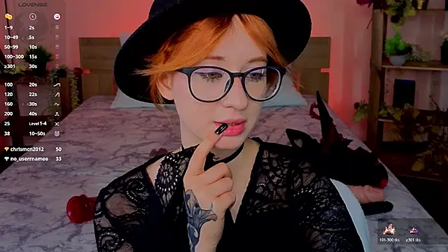 WICKEDEMBER's Live XXX Chat