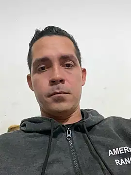Chatroom XXX en direct de Gabriel_leon33