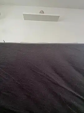 tony3729 Show in webcam