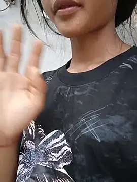 Hoa-tuylip Adlı Modelin Canlı XXX Sohbeti