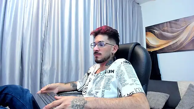 دردشة Jonathan_Soto الجنسية المباشرة