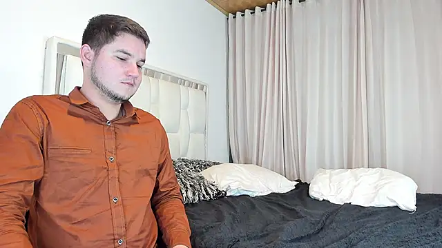 Czat XXX na żywo – CameronyMartinn