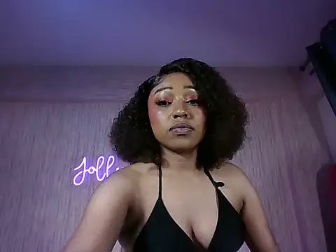 Chatroom XXX en direct de KissesByNyra
