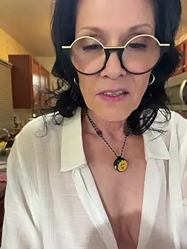 XXX chat uživo modela Jujutopia