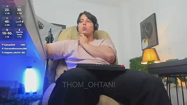 Thom_OhtaniのライブXXXチャット