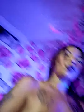 XXX chat uživo modela samy_dance