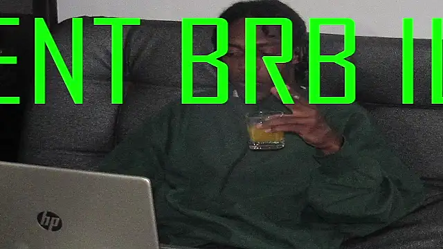 Larry-n-clouds' Live XXX Chat