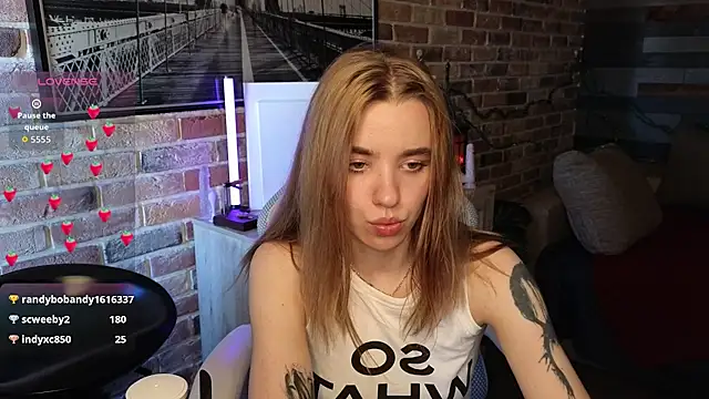 eva_swetty Adlı Modelin Canlı XXX Sohbeti