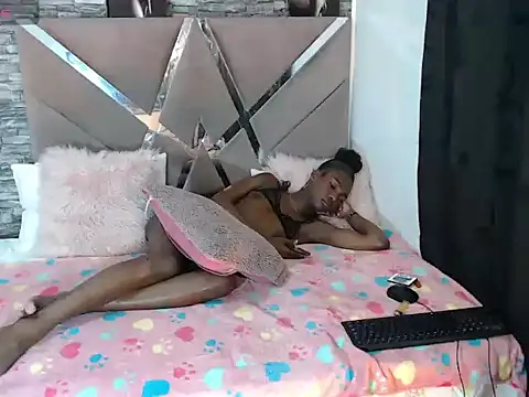Czat XXX na żywo – black_tsx