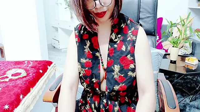 Chat XXX en directo de Miu-Le