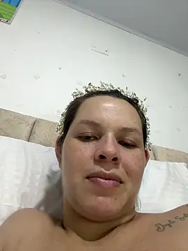 Chat +18 de miacarrot ao vivo