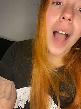gingerninna Chat XXX live