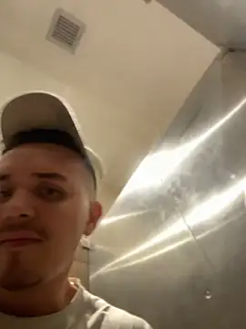 Živý XXX chat adam-rivera