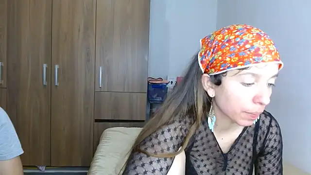 Isaandysex2428 Adlı Modelin Canlı XXX Sohbeti