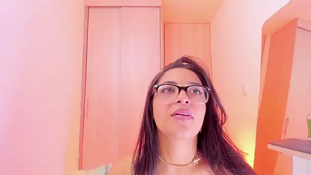 evelisse_ Adlı Modelin Canlı XXX Sohbeti