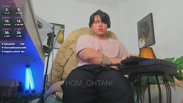 Thom_Ohtani live XXX chat