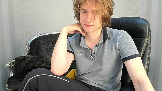 FinnBev élő XXX-chatje
