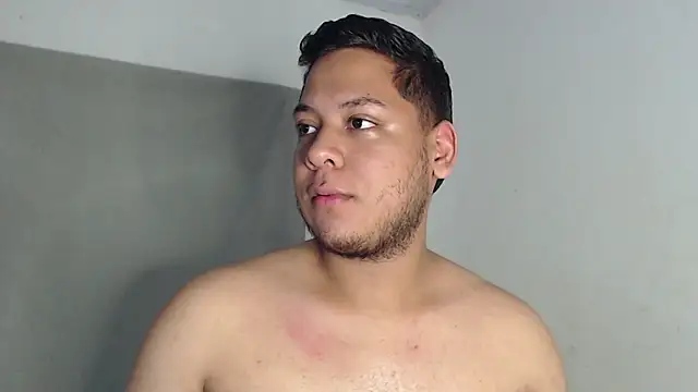 nicolas_cr1's Live XXX Chat