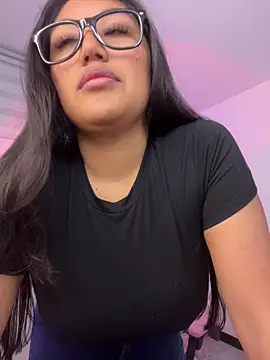 Živý XXX chat SharaRous