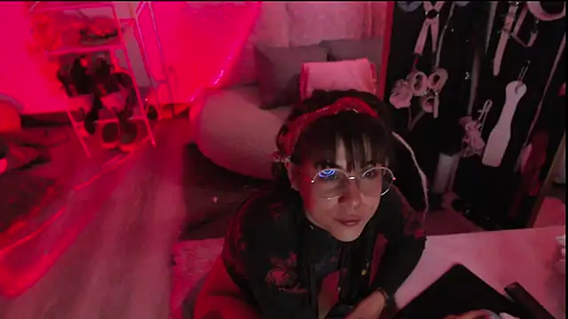 Chat XXX en directo de Hellen_dumont