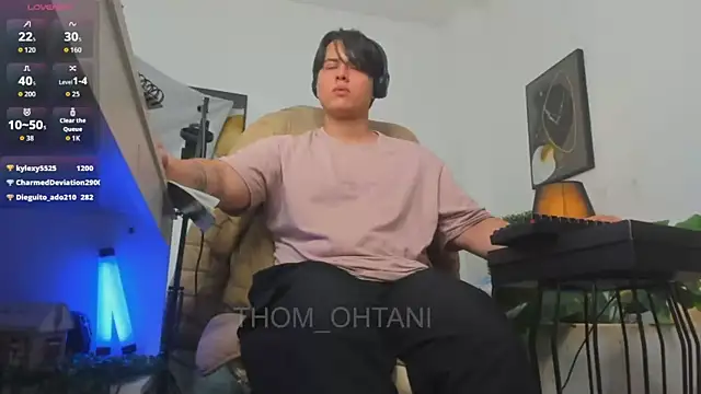 Chat XXX en directo de Thom_Ohtani