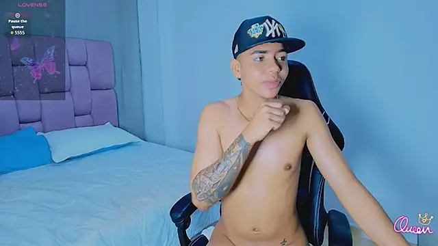 Czat XXX na żywo – Nico_Hunter_
