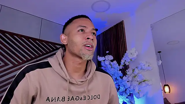 B_Wild 现场XXX聊天